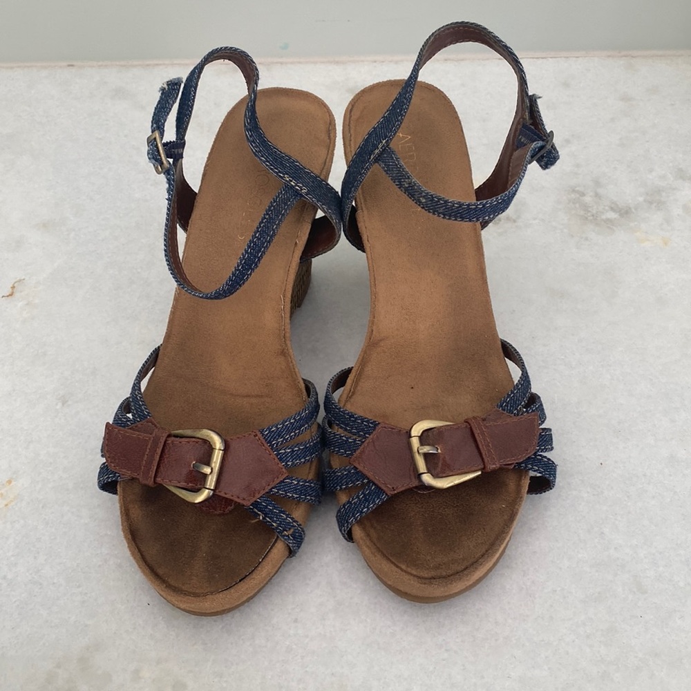 Wedge sandals